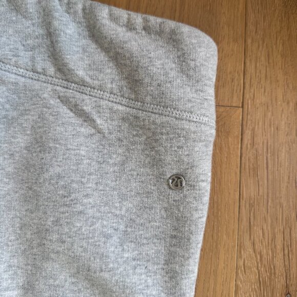 ✨ Lululemon En Route Jacket – Light Grey  Size 8–10 (No Tag) Excellent Condition - Picture 12 of 15